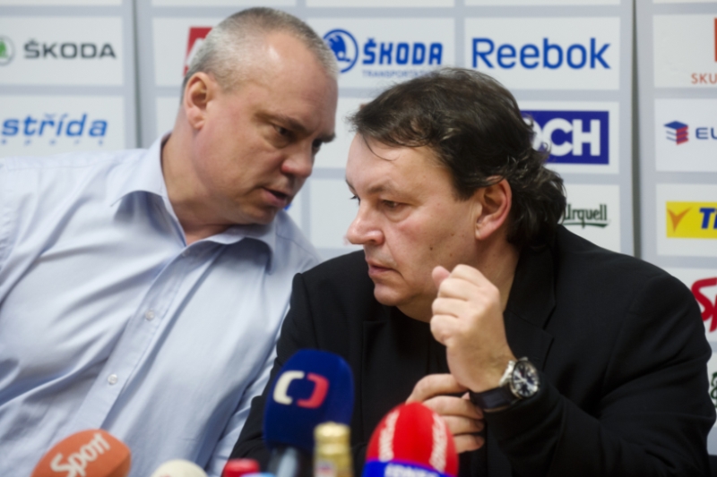 Tomáš Král (vpravo), předseda ČSLH.