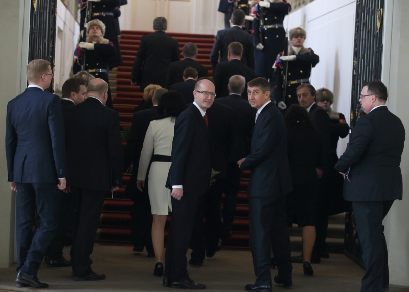 Bohuslav Sobotka a Andrej Babiš při jmenování vlády. Bohuslav Sobotka a Andrej Babiš při jmenování vlády.