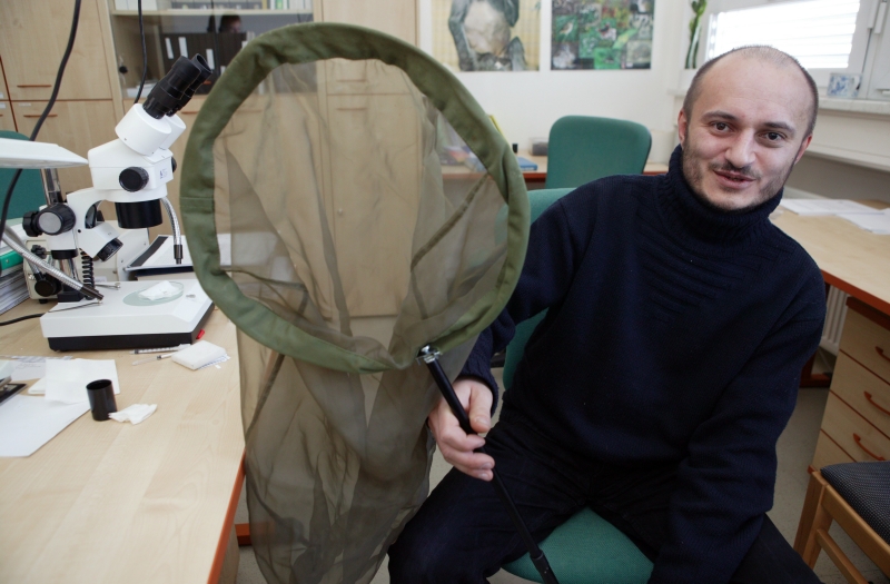 Přírodovědec Martin Konvička si od motýlů odskočil k islámu. Přírodovědec Martin Konvička si od motýlů odskočil k islámu.