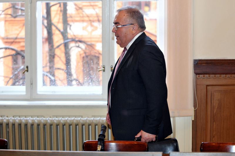 Bývalý ředitel společnosti OP Prostějov František Tuhý. Bývalý ředitel společnosti OP Prostějov František Tuhý.