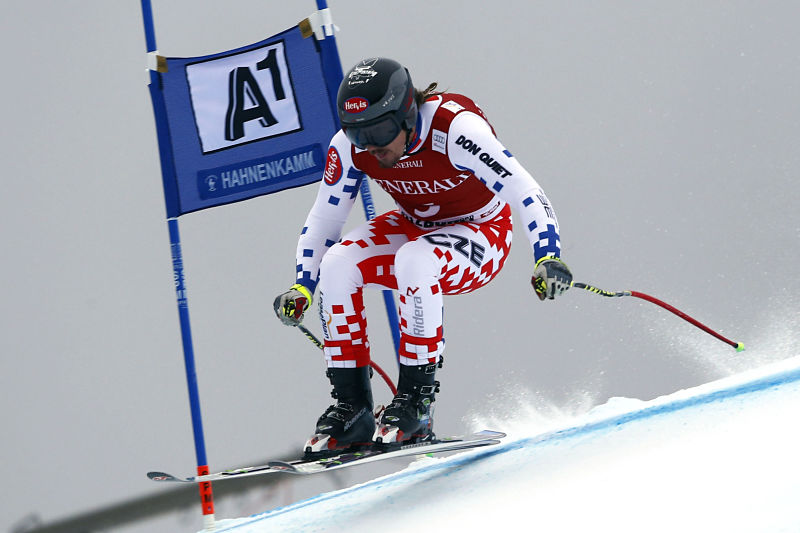 Na start v super-G se chystá i Ondřej Bank. Na start v super-G se chystá i Ondřej Bank.