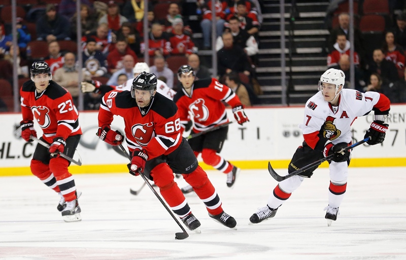 Jaromír Jágr vypracoval v úterním utkání NHL vítězný gól New Jersey, které v domácím prostředí udolalo hokejisty Ottawy 2:1. 