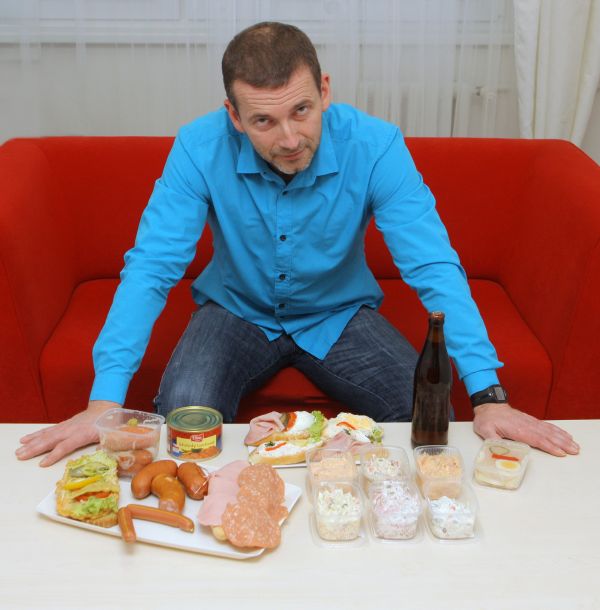 Lidé o sobě nepřemýšlejí a řeší jen cenu, myslí si výživový specialista Petr Havlíček.