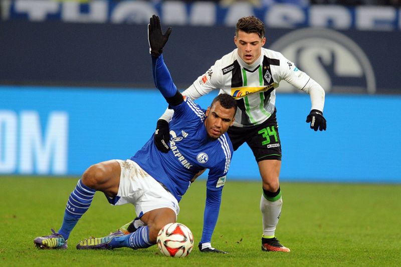 Fotbalisté Schalke v předehrávce 20. kola německé ligy porazili Mönchengladbach 1:0.