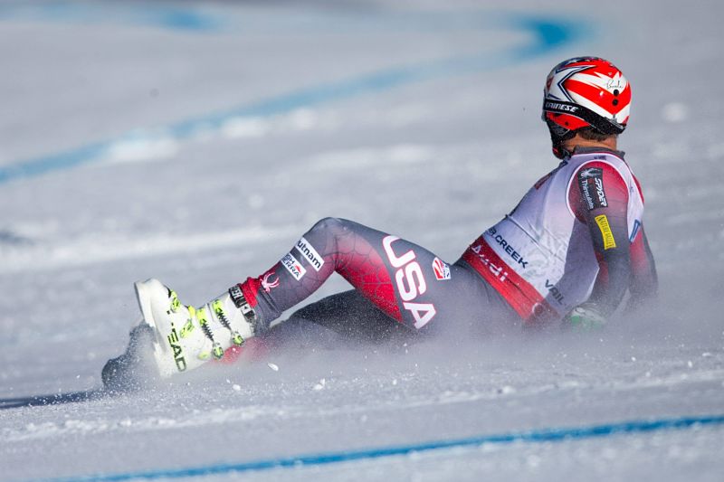 Po dalším zranění připustil americký lyžař Bode Miller konec kariéry. Po dalším zranění připustil americký lyžař Bode Miller konec kariéry.