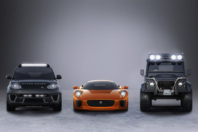 Koncepty Jaguar C-X75, Range Rovery SVR a LR Defendery Big Foot si zahrají v nové bondovce.