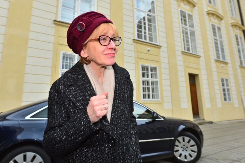Ministryně Válková navštívila 9.února prezidenta Miloše Zemana. Ministryně Válková navštívila 9.února prezidenta Miloše Zemana.