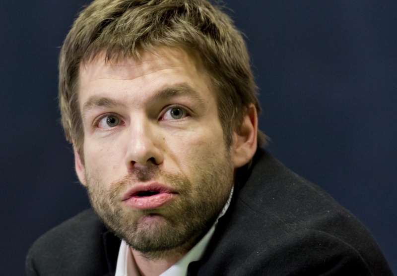 Dosavadní náměstek odstupující ministryně spravedlnosti Heleny Válkové a její nástupce v čele resortu Robert Pelikán vystoupil 10. února v Praze na tiskové konferenci. Dosavadní náměstek odstupující ministryně spravedlnosti Heleny Válkové a její nástupce v čele resortu Robert Pelikán vystoupil 10. února v Praze na tiskové konferenci.