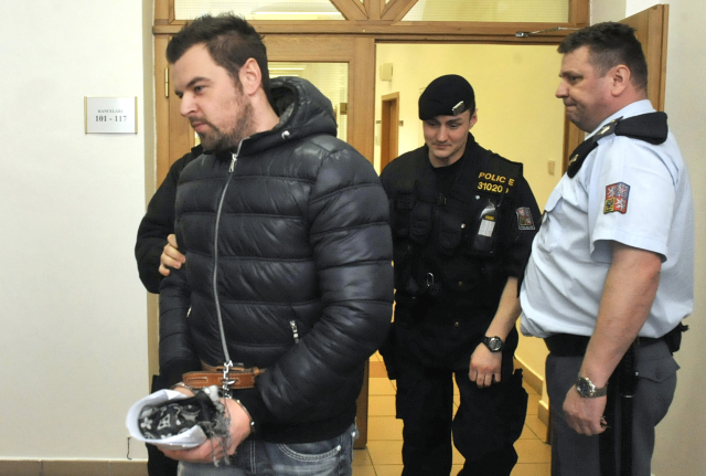 Stížnost Kramného neuznal Okresní soud v Karviné, zůstane ve vazbě i nadále.
