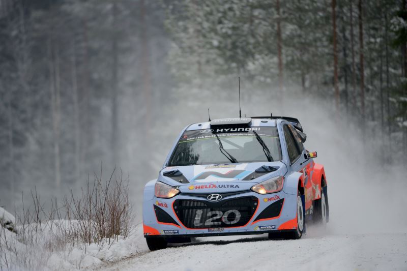 Hyundai s vozy i20 WRC ve Švédsku hodně trénoval.