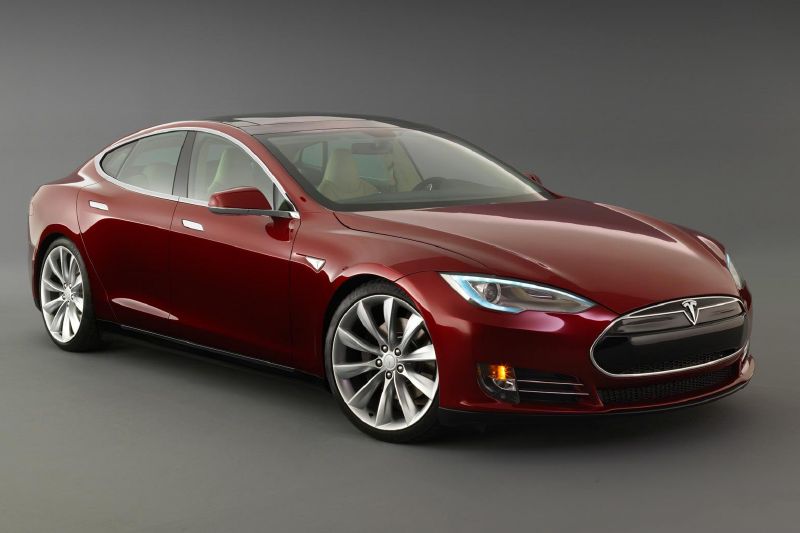 Jediný model, který Tesla produkuje, je Model S.