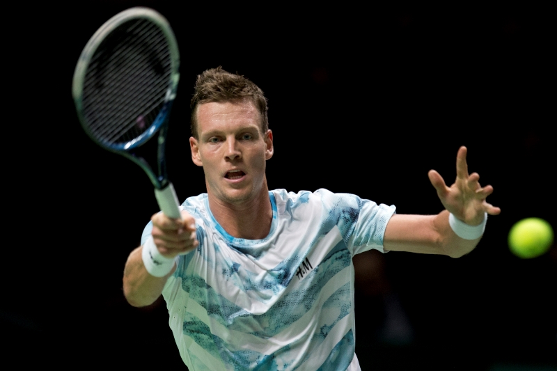 Tenista Tomáš Berdych dál kráčí na turnaji v Rotterdamu za obhajobou titulu.