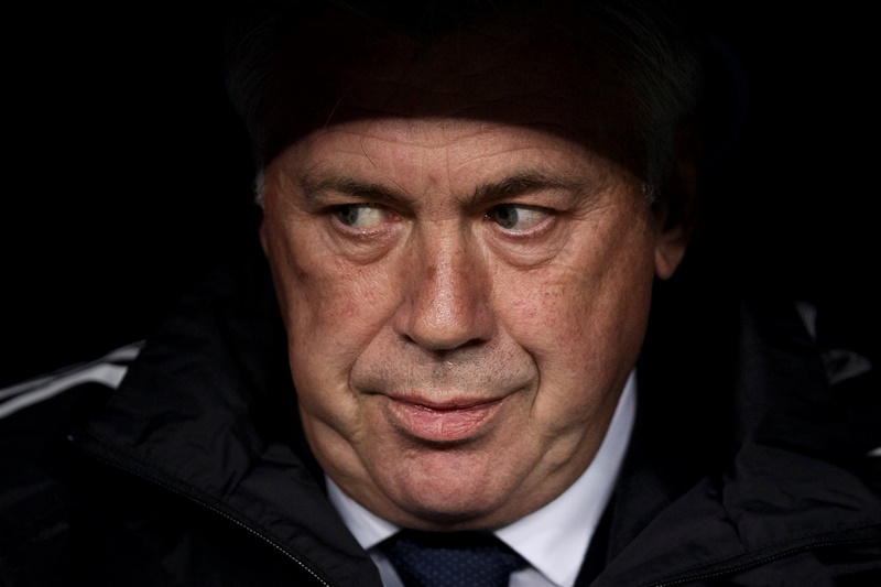 Trenér fotbalistů Realu Madrid Carlo Ancelotti odmítl kritizovat největší hvězdu týmu Cristiana Ronalda, který v minulém týdnu pár hodin po porážce 0:4 na půdě městského rivala Atlética slavil v jednom z klubů s některými spoluhráči 30. narozeniny. Trenér fotbalistů Realu Madrid Carlo Ancelotti odmítl kritizovat největší hvězdu týmu Cristiana Ronalda, který v minulém týdnu pár hodin po porážce 0:4 na půdě městského rivala Atlética slavil v jednom z klubů s některými spoluhráči 30. narozeniny.