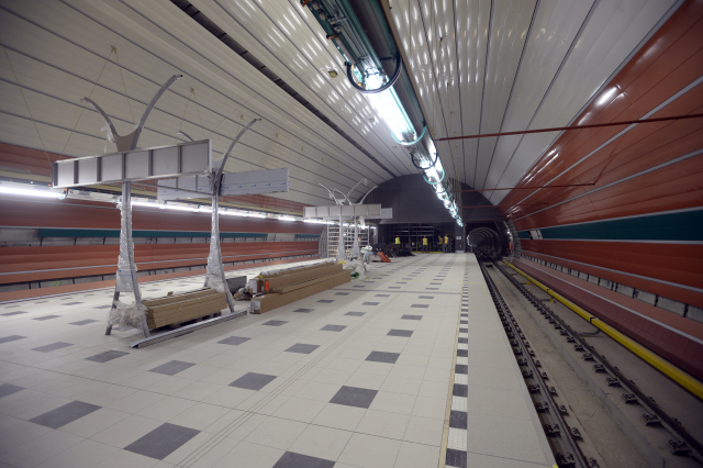Nová stanice zelené linky metra Petřiny. Nová stanice zelené linky metra Petřiny.
