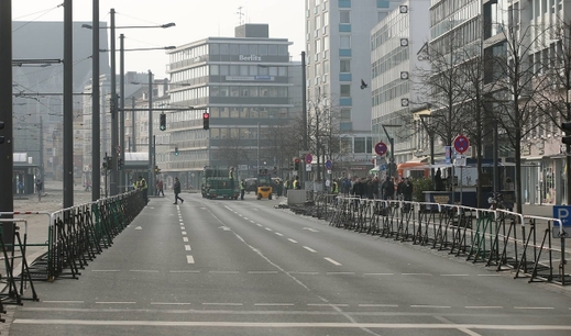 Dolnosaský Braunschweig zel prázdnotou. Masopustní průvod tam zrušili těsně před zahájením.