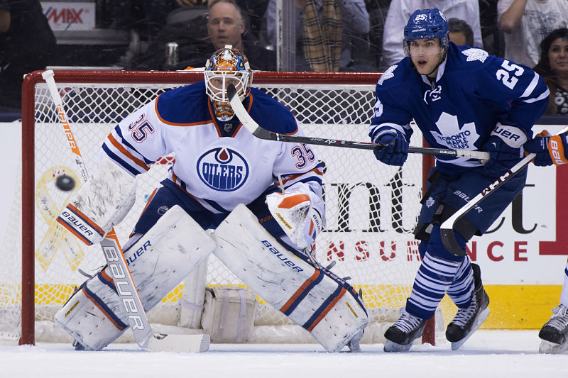 Vedení Nashvillu získalo pro play-off NHL z Toronta své bývalé hráče Codyho Fransona a Mikea Santorelliho (vpravo). Vedení Nashvillu získalo pro play-off NHL z Toronta své bývalé hráče Codyho Fransona a Mikea Santorelliho (vpravo).