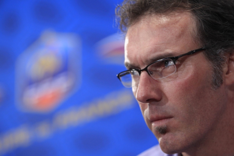 Zkušený trenér Paris Saint-Germain Laurent Blanc.