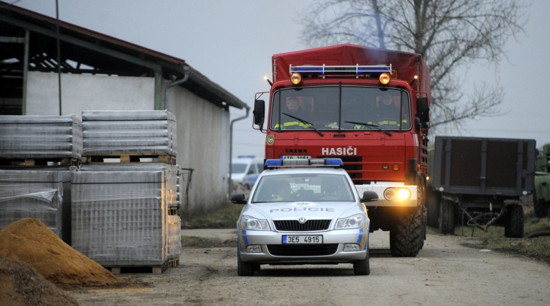 Kriminalisté ve středu zajistili část materiálu z muničního skladu firmy Multiagro ve Slatině u Vysokého Mýta.
