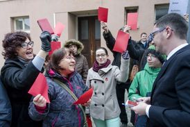 Prezidentův mluvčí Jiří Ovčáček zval Zemanovy odpůrce k debatě s prezidentem.