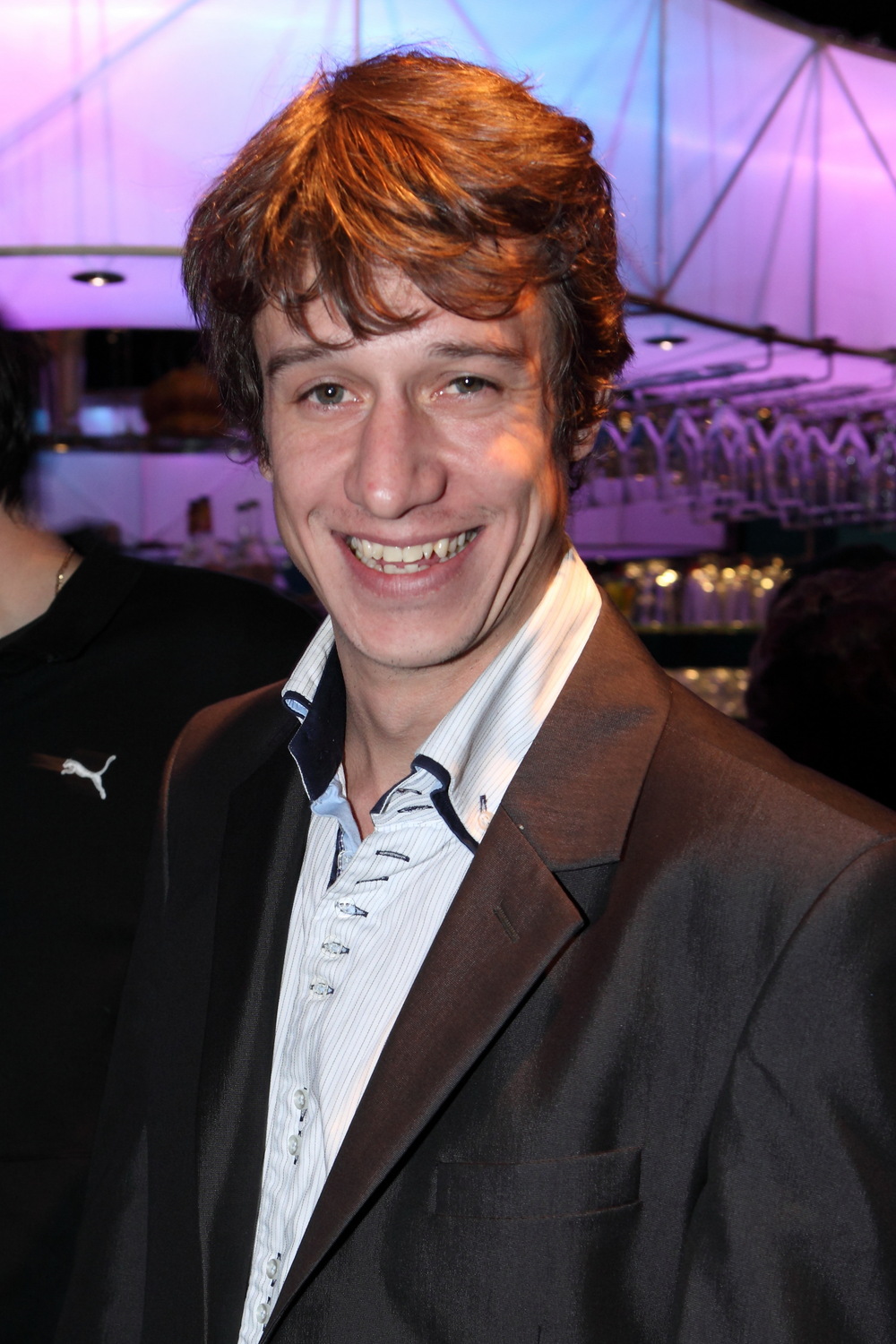 Martin Kraus dříve brigádničil jako číšník. Teď má šanci svoji zkušenost zúročit.