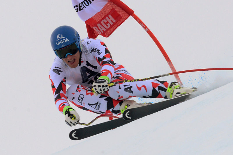 Domácí lyžař Matthias Mayer vybojoval double na Světovém poháru v rakouském Saalbachu.