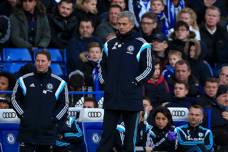 Trenér fotbalistů Chelsea José Mourinho. Trenér fotbalistů Chelsea José Mourinho.