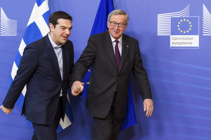 Řecký premiér Alexis Tsipras a předseda Evropské komise Jean-Claude Juncker v Bruselu na jednání lídrů vlád.