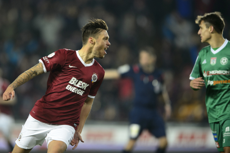 Útočník Sparty Václav Kadlec.