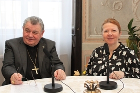 Dominik Duka a Zita Senková.