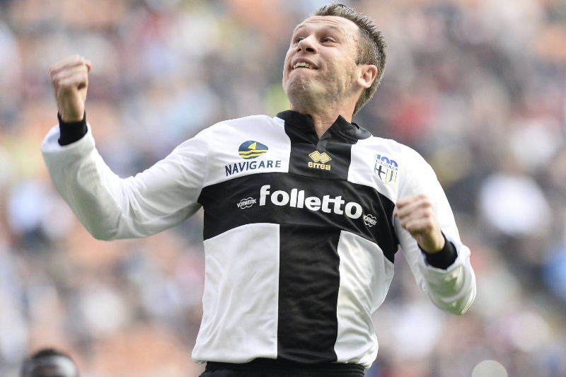 Fotbalisté Parmy se rozhodli nenastoupit v Janově na protest proti tomu, že od začátku sezony nedostali výplaty. Fotbalisté Parmy se rozhodli nenastoupit v Janově na protest proti tomu, že od začátku sezony nedostali výplaty.