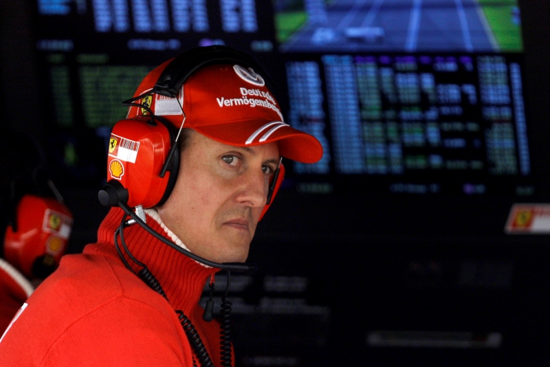 Není jisté, zda Michael Schumacher vnímá úspěch svého syna.