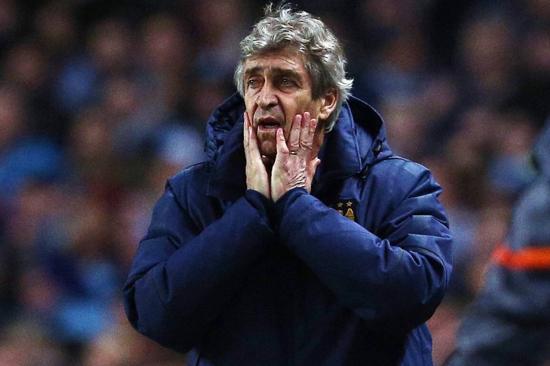 Nešťastný Manuel Pellegrini. Jak dlouho vydrží na lavičce Manchesteru City?