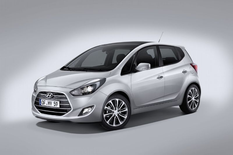 Nový design přední masky odpovídá aktuálnímu výrazu tváře vozů značky Hyundai.