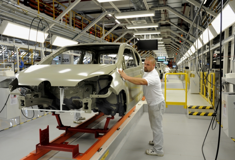 Volkswagen zvýší mzdy zaměstnanců ve svých západoněmeckých továrnách (ilustrační foto). Volkswagen zvýší mzdy zaměstnanců ve svých západoněmeckých továrnách (ilustrační foto).