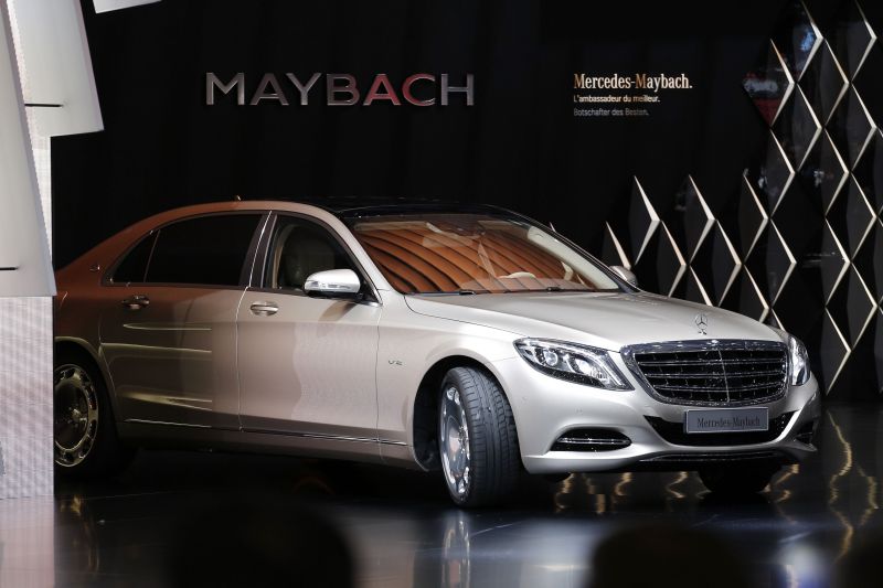 Luxusní limuzina Mercedes-Maybach měří na délku 6,5 metru.