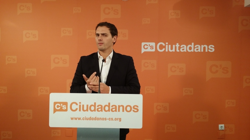 Šéf Občanů Albert Rivera.