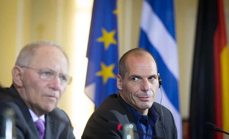 Německý ministr financí (vlevo) a jeho řecký protějšek Janis Varufakis.