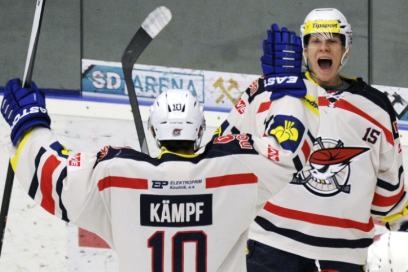 Ondřej Kaše a David Kämpf z Chomutova.