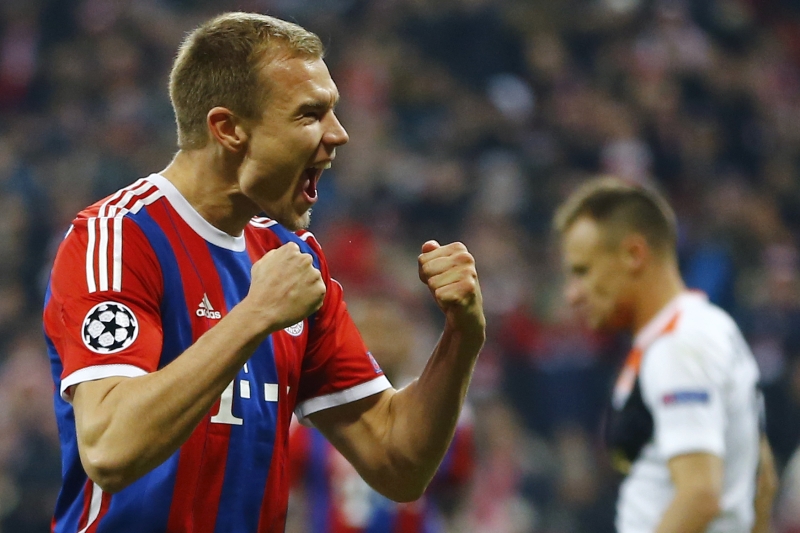 Holger Badstuber se raduje z páté branky. 