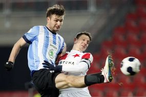 Tomáš Wágner střílí vítězný gól. Utkání 20. kola Gambrinus ligy mezi celky SK Slavia Praha vs. FK Mladá Boleslav.