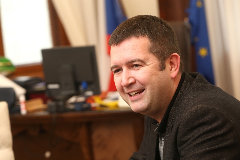 Jan Hamáček.