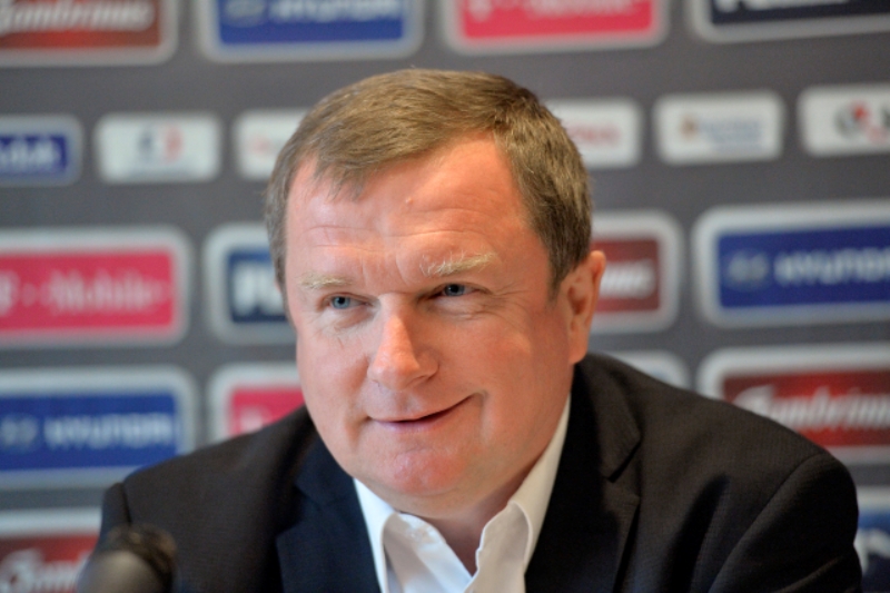 Trenér fotbalové reprezentace Pavel Vrba.