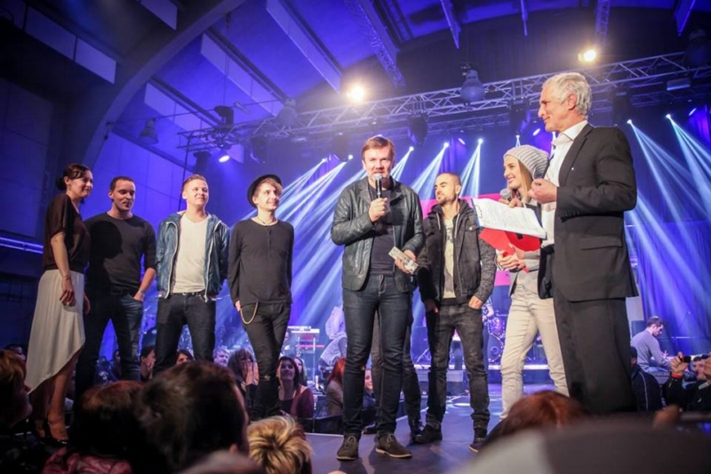 Michal Hrůza se 14. března umístil v anketě Žebřík na třetím místě s písní Zakázané uvolnění.