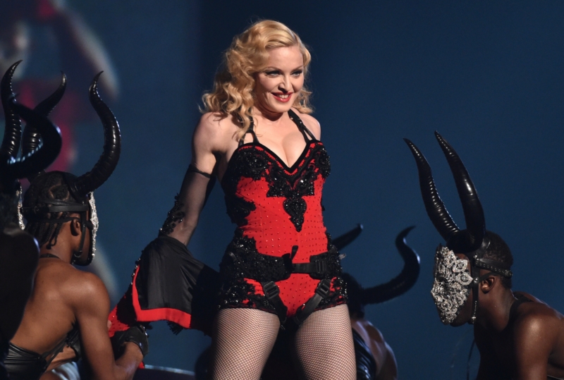 Madonna při vystoupení na Grammy Awards v Los Angeles v únoru 2015.