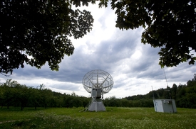Radioteleskp v Ondřejově.