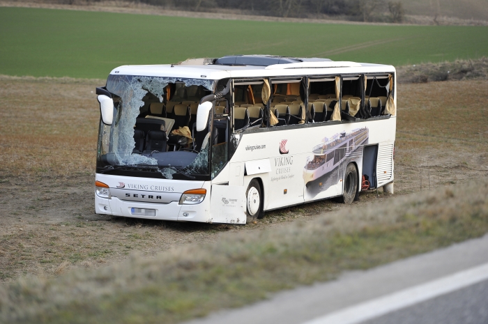Havarovaný autobus.