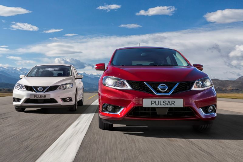 Pulsar se silnějším motorem se v detailech odlišuje od běžné produkce.