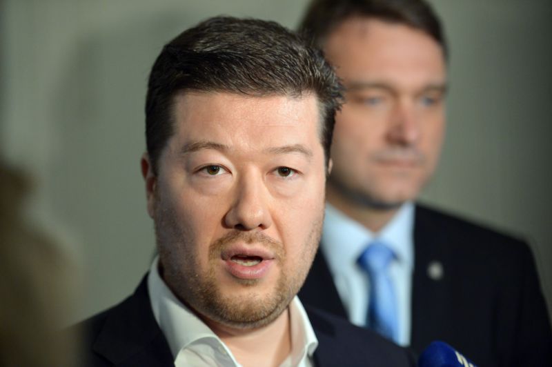 Tomio Okamura, předseda Úsvitu. Tomio Okamura, předseda Úsvitu.