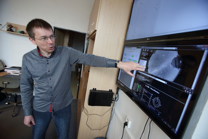 Petr Pravec zkoumá blízké asteroidy v Astronomickém ústavu Akademie věd.