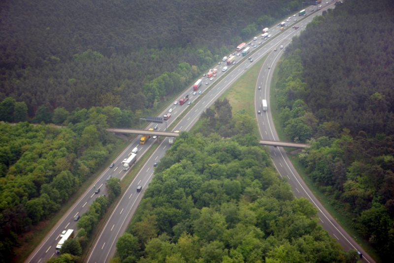 Ministr zdůraznil, že zpoplatnění dálnic znamená, že rozvoj dopravní infrastruktury budou do budoucna financovat její uživatelé a ne všichni daňoví poplatníci (ilustrační foto).